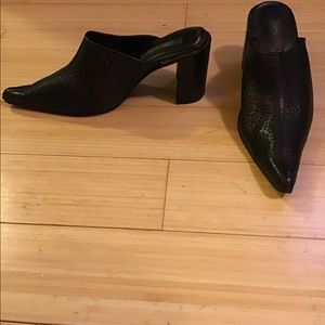 Nine West black heel with back out